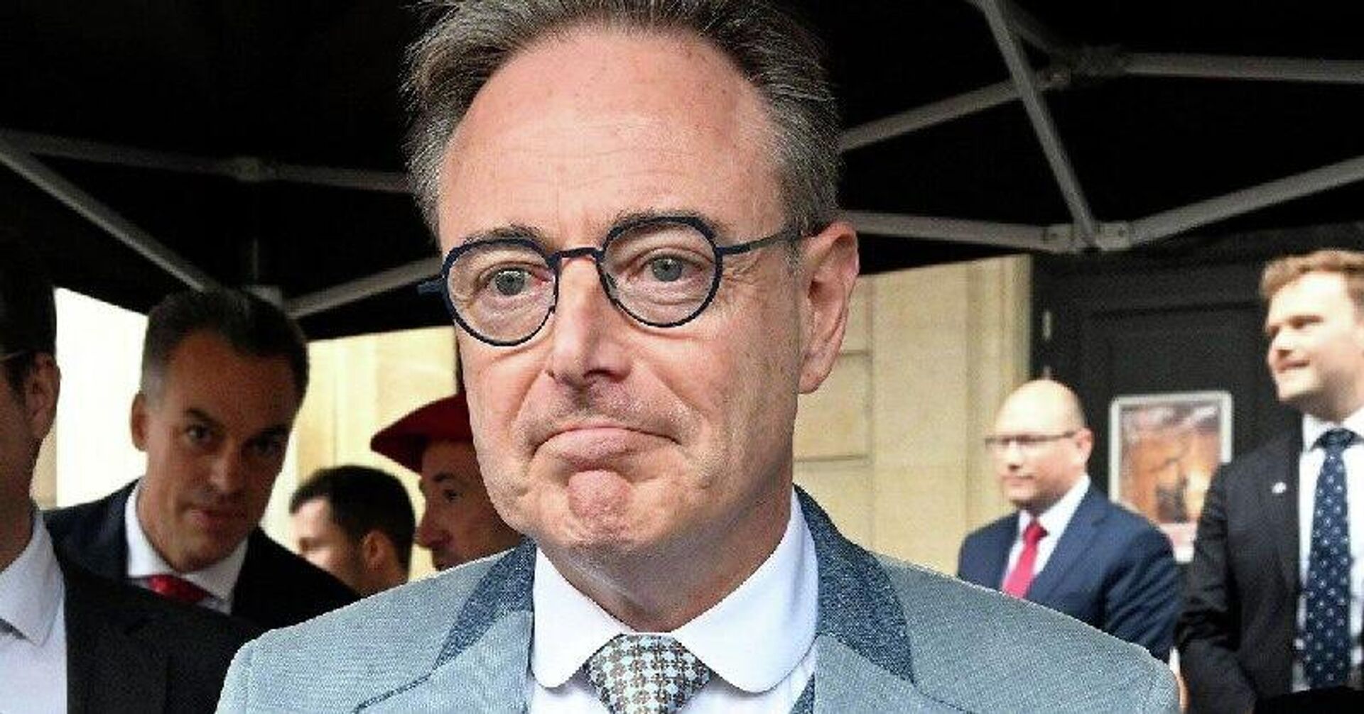 Премьер Бельгии Барт Де Вевер предложил ЕС платить за Украину из своего кармана, а не за счёт России - РИА Новости, 1920, 15.02.2026