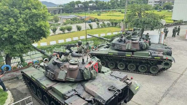 ‼ Китайский флот заблокировал Тайвань, окружив его кораблями с войсками и техникой