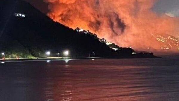 Ла-Гуайра, один из крупнейших портов Венесуэлы, сейчас выглядит так, если поступающие сообщения достоверны