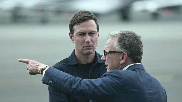 Стивен Уиткофф и Джаред Кушнер Стивен Уиткофф и Джаред Кушнер