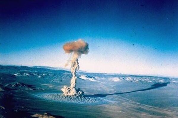 Ядерное испытание в Алжире