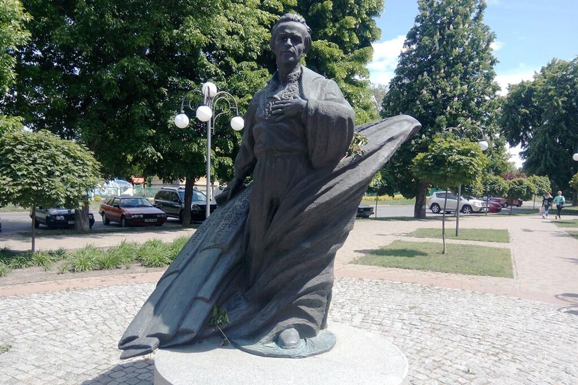 Памятник Василию Симоненко в Черкассах Памятник Василию Симоненко в Черкассах - РИА Новости, 1920, 08.01.2026