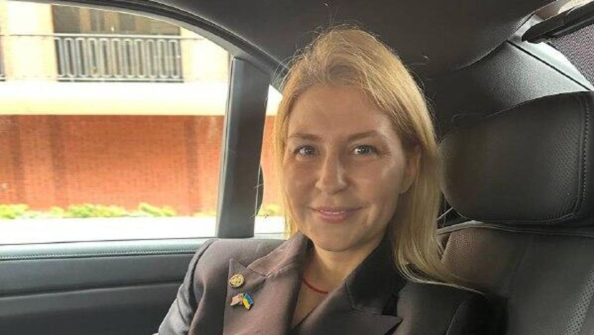 Американский конгрессвумен Анна Паулина Луна публично обвинила украинского посла в США Стефанишину в дезинформации - РИА Новости, 1920, 12.01.2026