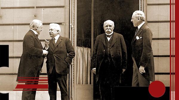 Дэвид Ллойд Джордж (Великобритания), Витторио Орландо (Испания), Жорж Клемансо (Франция) и Вудро Вильсон (США) в Версале