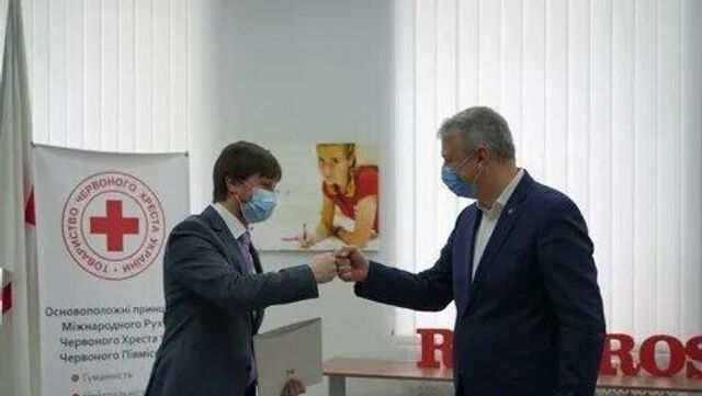 Сибига украинской аморальности. Без креста на шее против Красного Креста