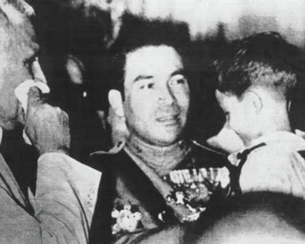 Батиста и маленький Рауль Кастро Батиста и маленький Рауль Кастро