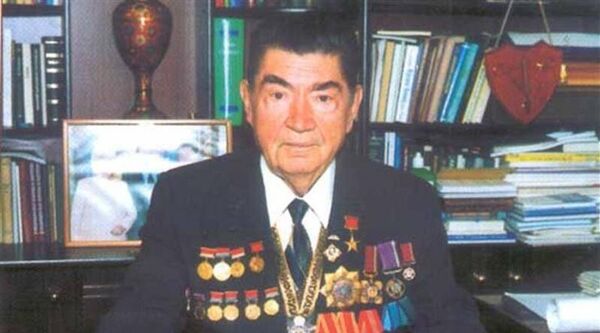 Герой Социалистического Труда академик Шалимов