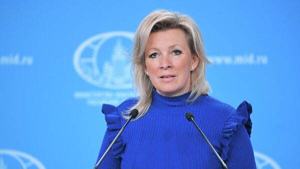 Счастливый вассал или жалкий раб? Захарова рассказала Украине.ру о "закате Европы"