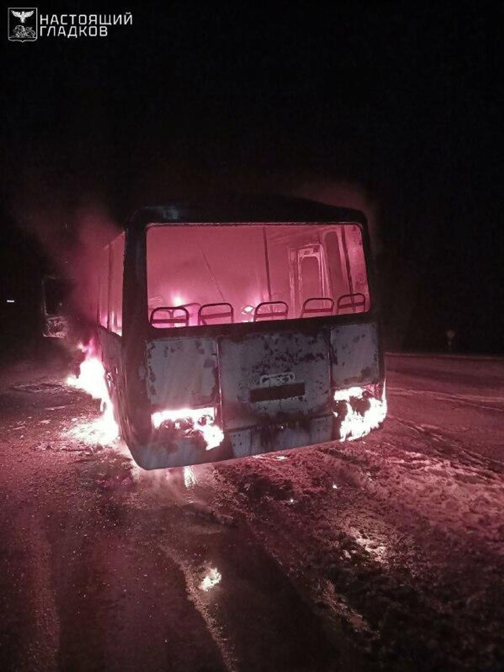 Дрон ВСУ атаковал служебный автобус на участке автодороги Головчино — Масычево Грайворонского округа, ранены пять мирных жителей - РИА Новости, 1920, 23.01.2026