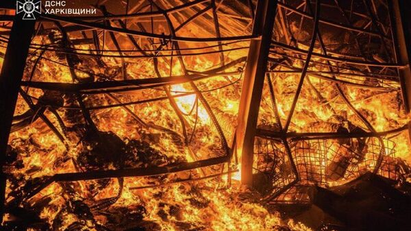 В пригороде Харькова горят склады врага