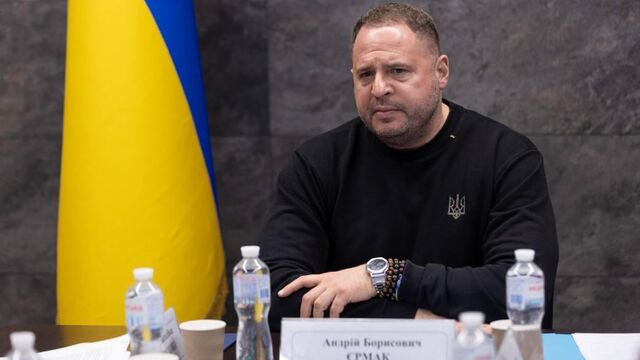 В Киеве не могут решить, в чьи полномочия входит прекратить войну. Хроника событий на утро 5 февраля