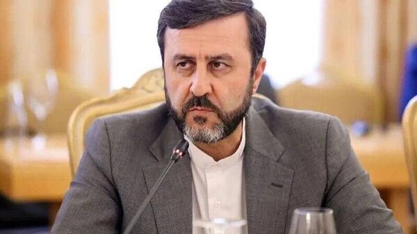 Заместитель министра иностранных дел Ирана по правовым и международным вопросам Казем Гарибабади вылетел из Тегерана в Пекин с посланием от президента Ирана Пезешкиана для председателя КНР Си Цзиньпина