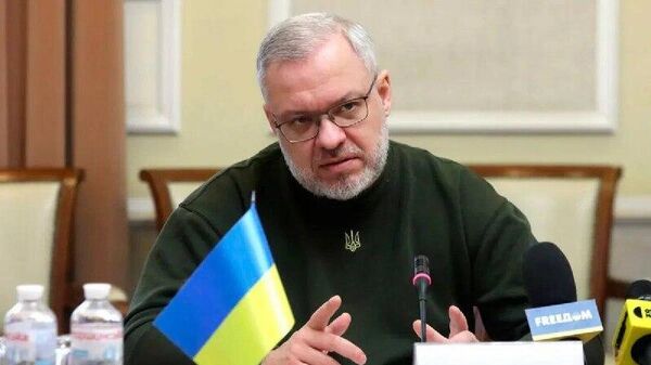 Экс-министра энергетики Германа Галущенко задержали при попытке выехать из Украины, сообщают вражеские ТГ-каналы