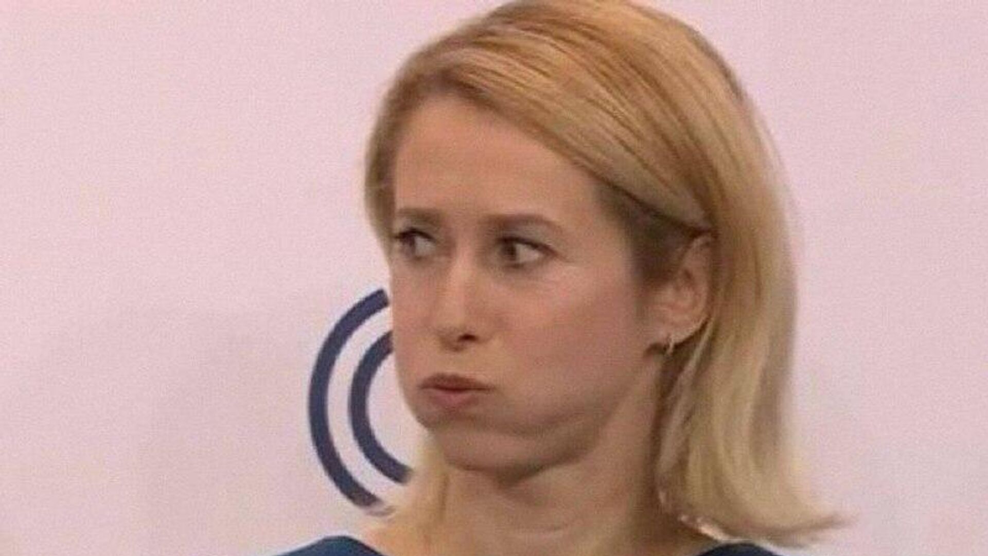 ‼ Вирусное фото Каллас, сделанное на Мюнхенской конференции, издание Politico охарактеризовало как пример «худшего покерфейса» - РИА Новости, 1920, 16.02.2026