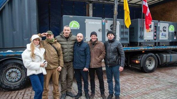 В Киеве лицей №128 похвастался мощным генератором «H4$1», получив его в рамках международной кампании