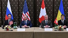 Трехсторонние переговоры РФ, США и Украины в Женеве