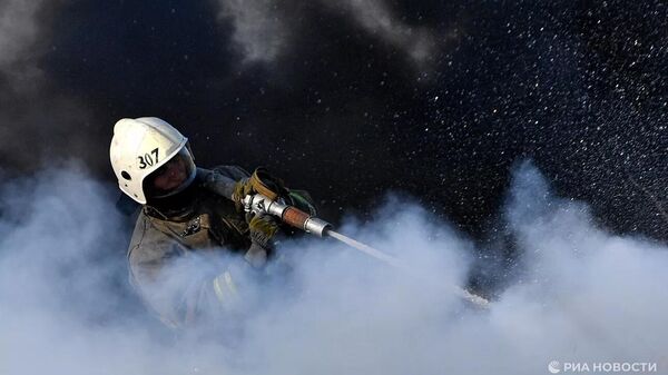 Сотрудник пожарной охраны МЧС Росси