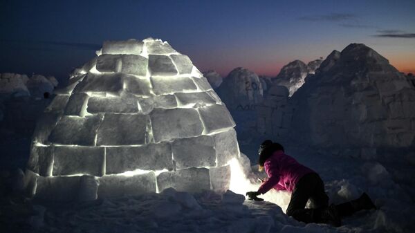 Фестиваль по строительству снежных хижин в Новосибирске