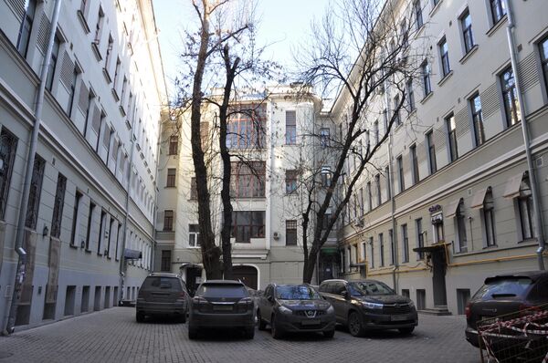 Корпус художественных мастерских в доме №10 по Большой Садовой 