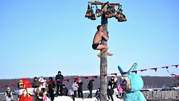 Празднование Масленицы в России