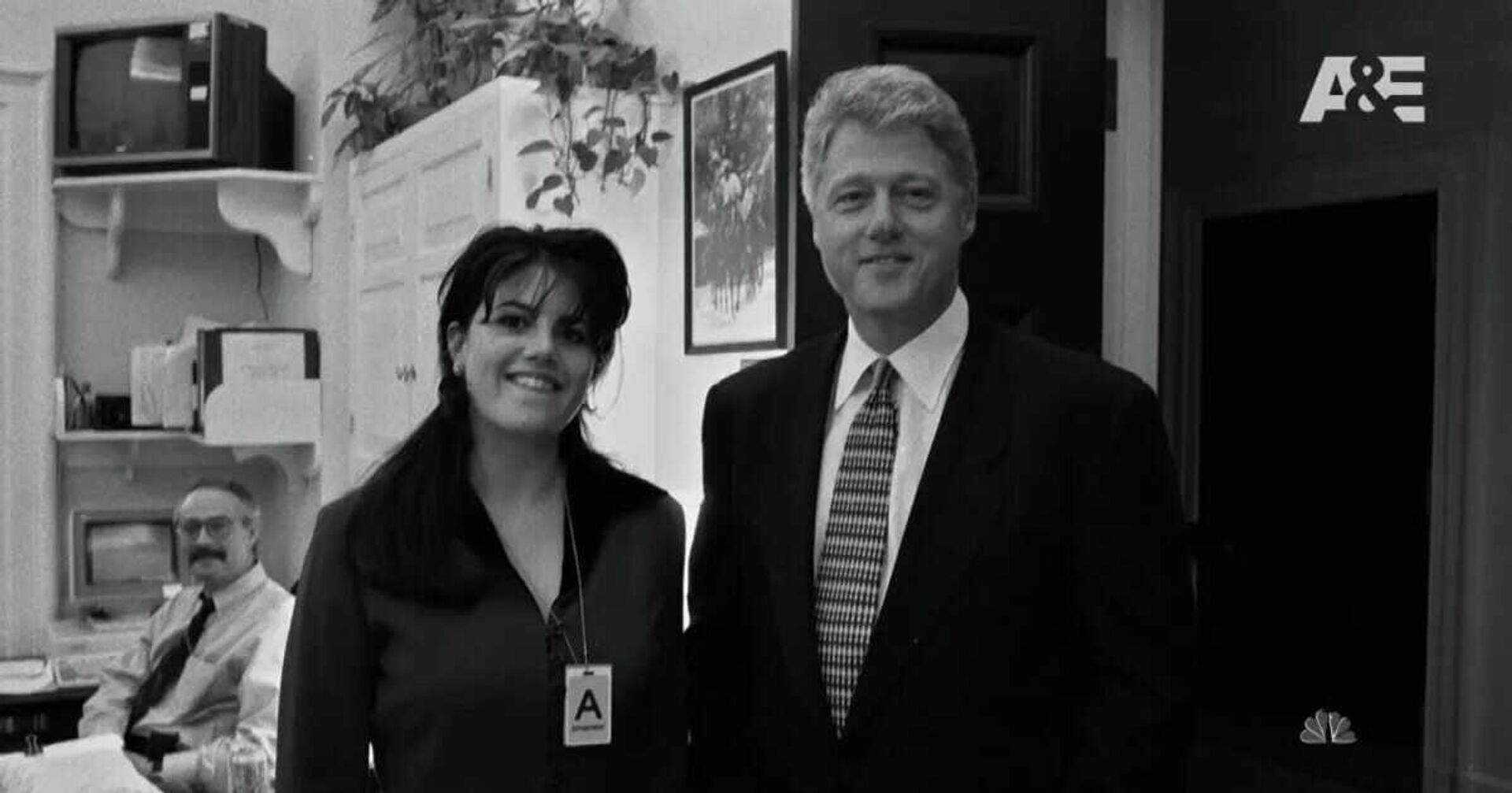 Клинтон и Моника Левински Клинтон и Моника Левински - РИА Новости, 1920, 01.03.2026