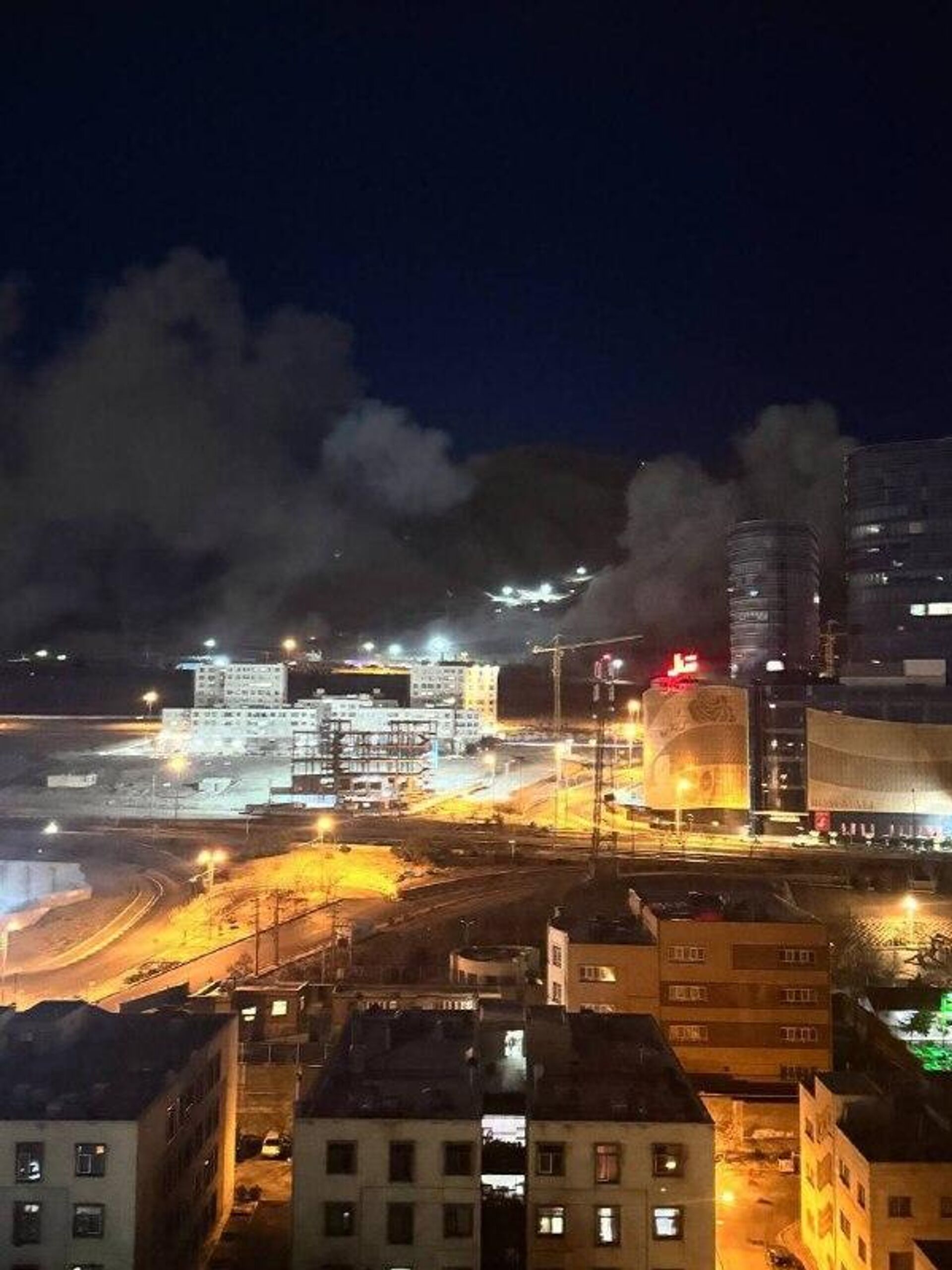 ЦАХАЛ и США продолжают массированные удары по Тегерану и крупным городам Ирана - РИА Новости, 1920, 02.03.2026