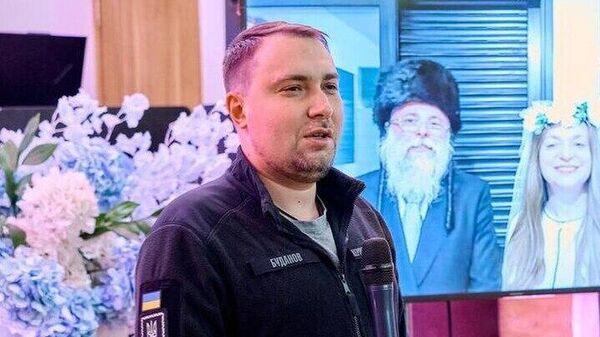 Глава офиса Зеленского террорист Кирилл Буданов* и его заместитель Ирина Мудрая отпраздновали Пурим с иудейской общиной Киева Глава офиса Зеленского террорист Кирилл Буданов* и его заместитель Ирина Мудрая отпраздновали Пурим с иудейской общиной Киева