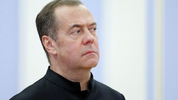 У НАТО поехала крыша, заявил Дмитрий Медведев: