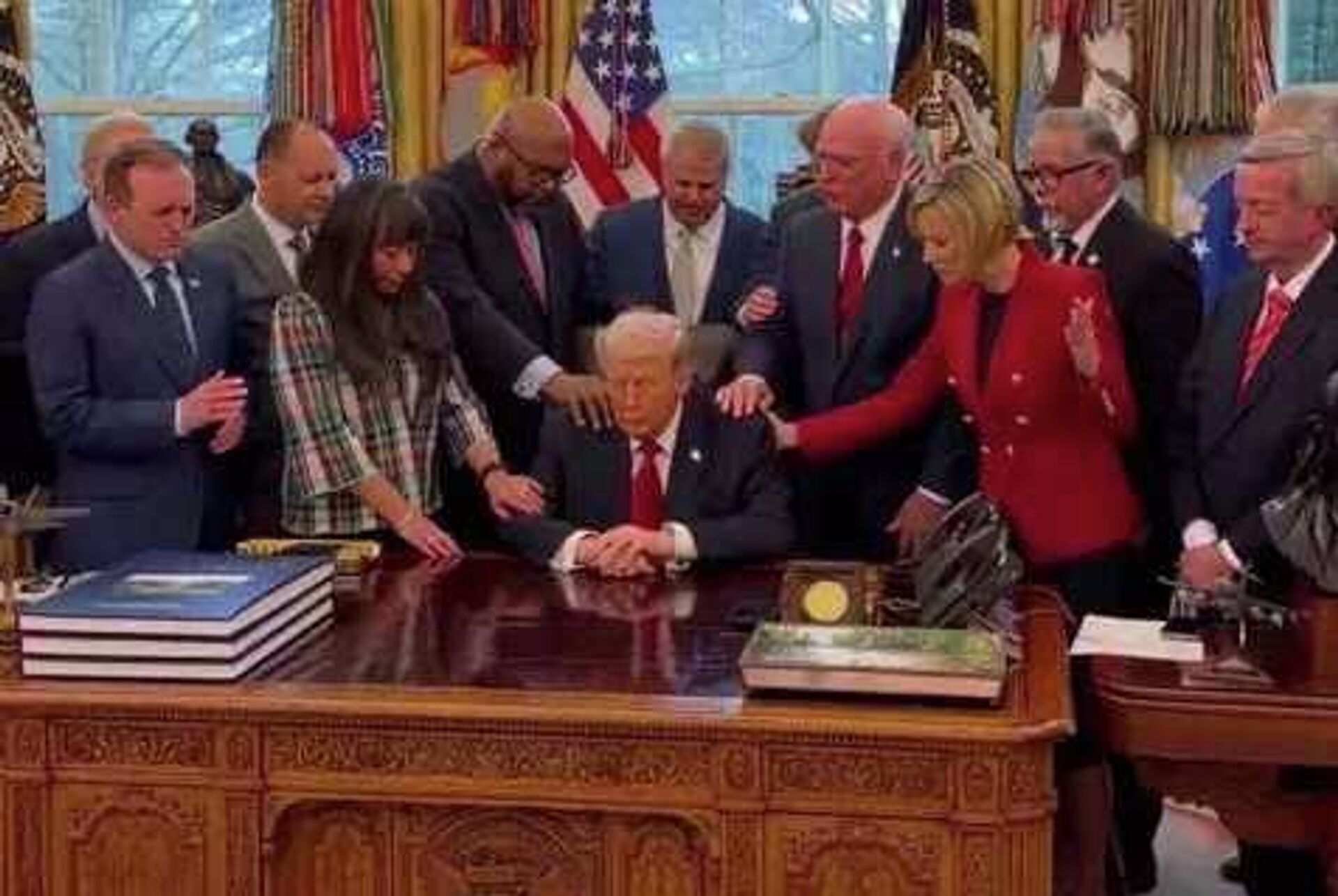 Во время камлания в Белом доме - РИА Новости, 1920, 08.03.2026