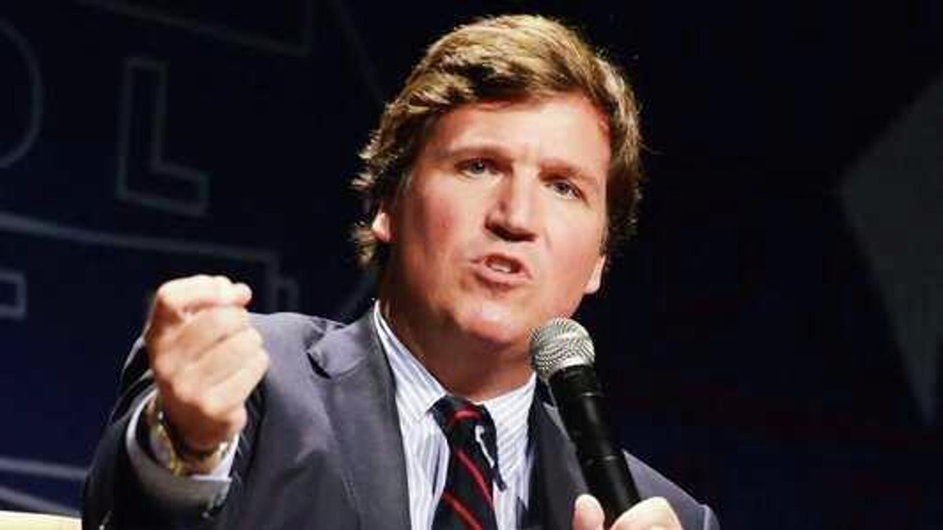 Такер Карлсон против - РИА Новости, 1920, 08.03.2026