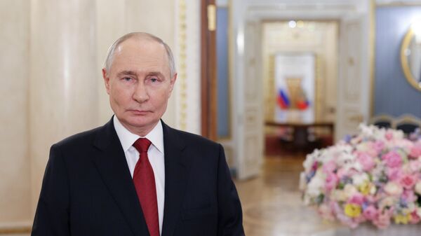 Президент Владимир Путин поздравил женщин России с Международным женским днём