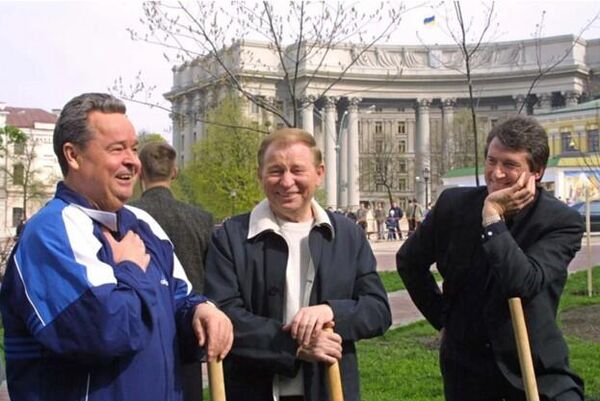 Иван Плющ, Леонид Кучма, Виктор Ющенко. Апрель 2001 года