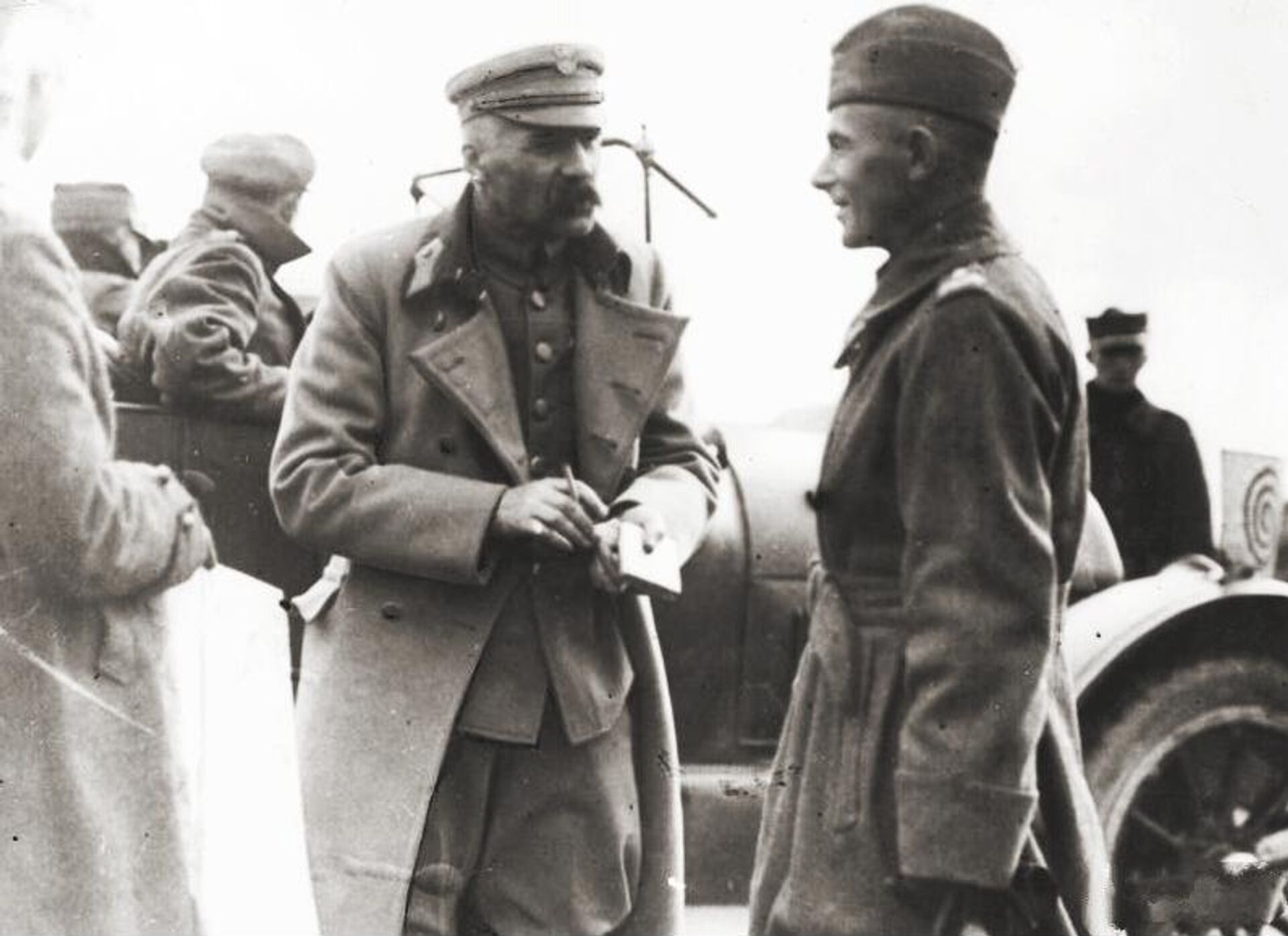 Юзеф Пилсудский и Рыдз-Смиглы во время советско-польской войны. 1920 год - РИА Новости, 1920, 14.05.2026