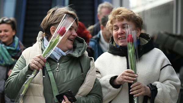 Празднование Международного женского дня в России Празднование Международного женского дня в России