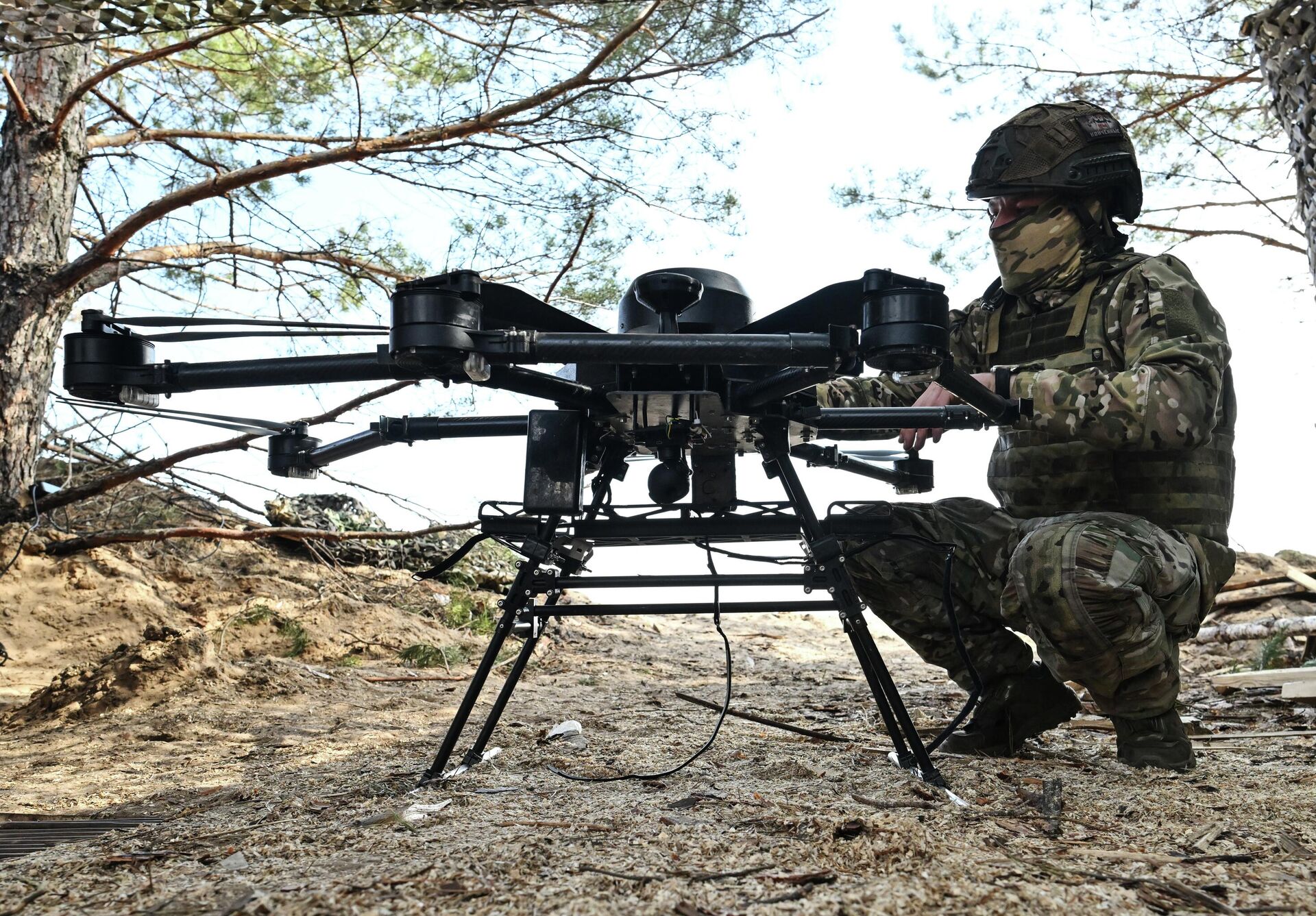 Лаборатория БПЛА группировки войск Запад на Рубцовском направлении СВО - РИА Новости, 1920, 07.04.2026