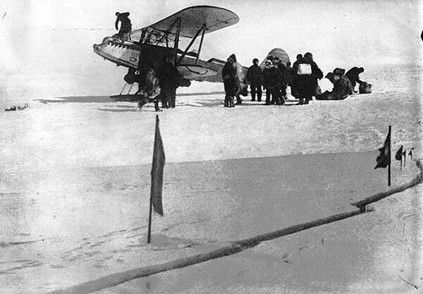 Эвакуация челюскинцев, 1934 год