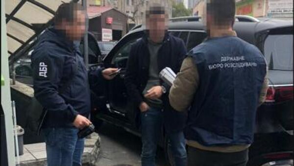 Адвокат хотел переписать на себя элитные квартиры