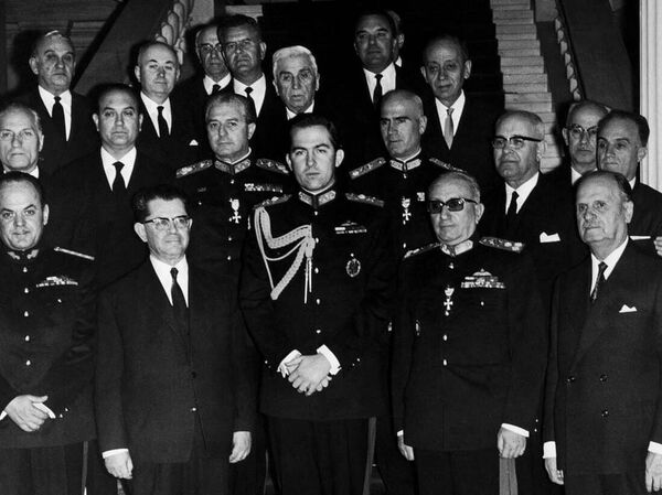 Черные полковники с греческим королем Константином II, 1967 год
