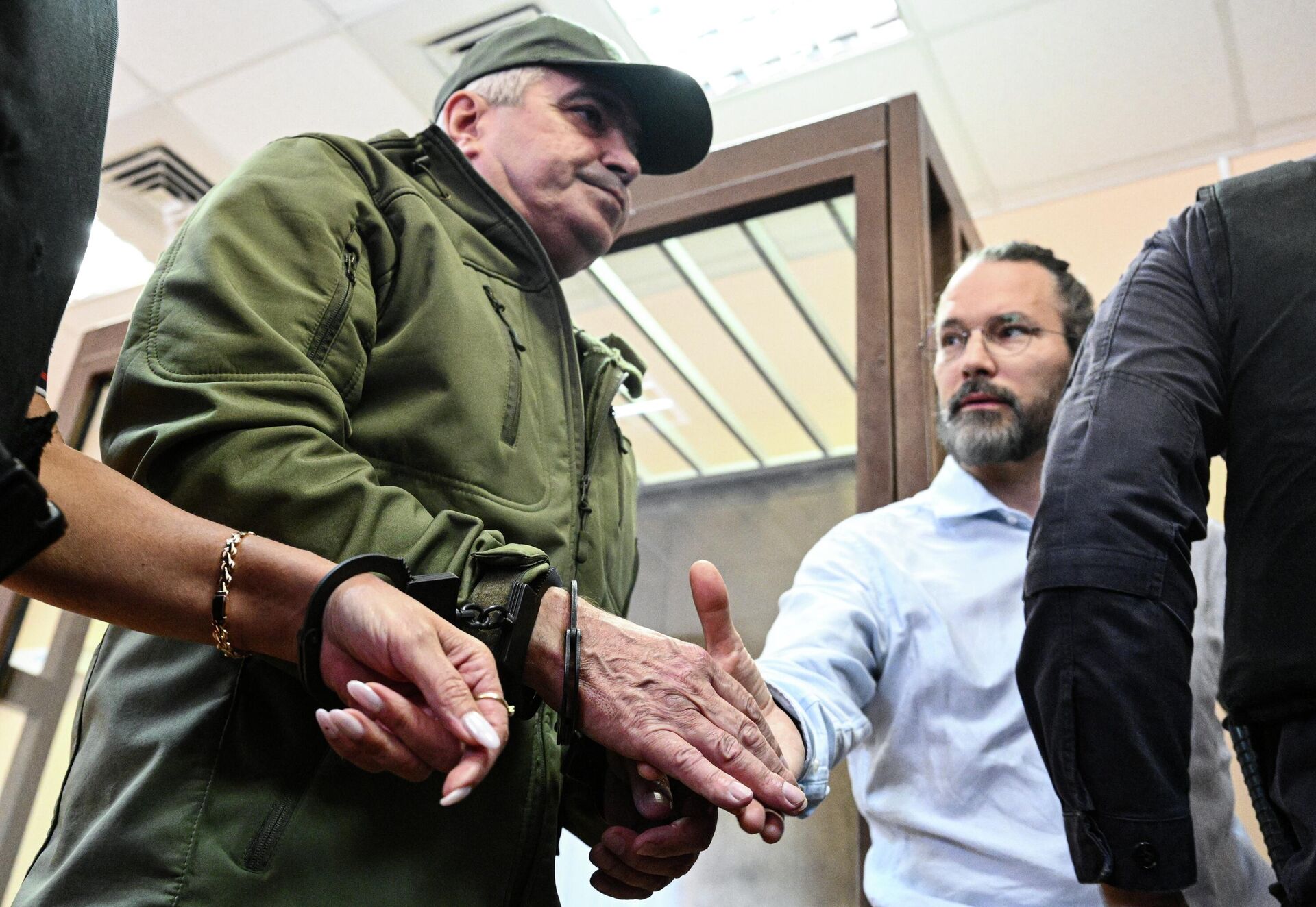 Оглашение приговора  бывшему директору парка Патриот В. Ахмедову - РИА Новости, 1920, 22.04.2026