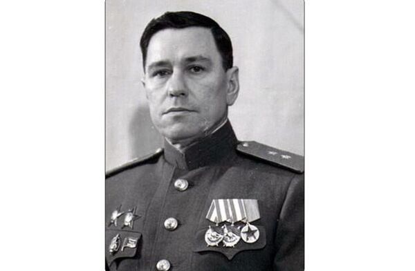 Начальник Главного управления МПВО НКВД Василий Осокин