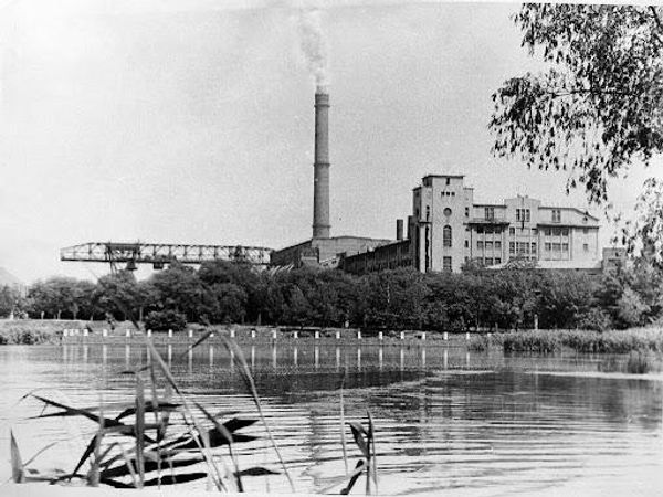 Штеровская ГРЭС в г. Миусинск ЛНР (существовала в 1926-83 годах). Фото из социальных сетей Штеровская ГРЭС в г. Миусинск ЛНР (существовала в 1926-83 годах). Фото из социальных сетей