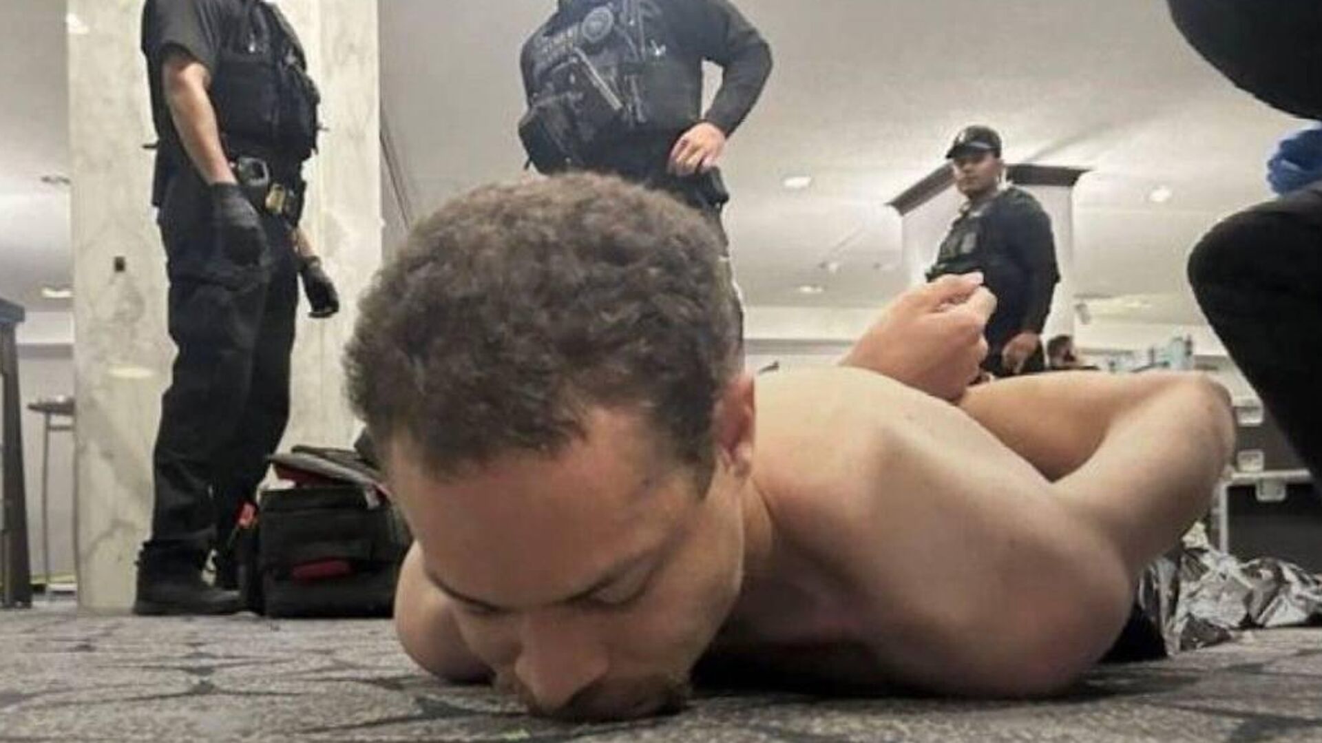 покушавшийся на Трампа - РИА Новости, 1920, 26.04.2026