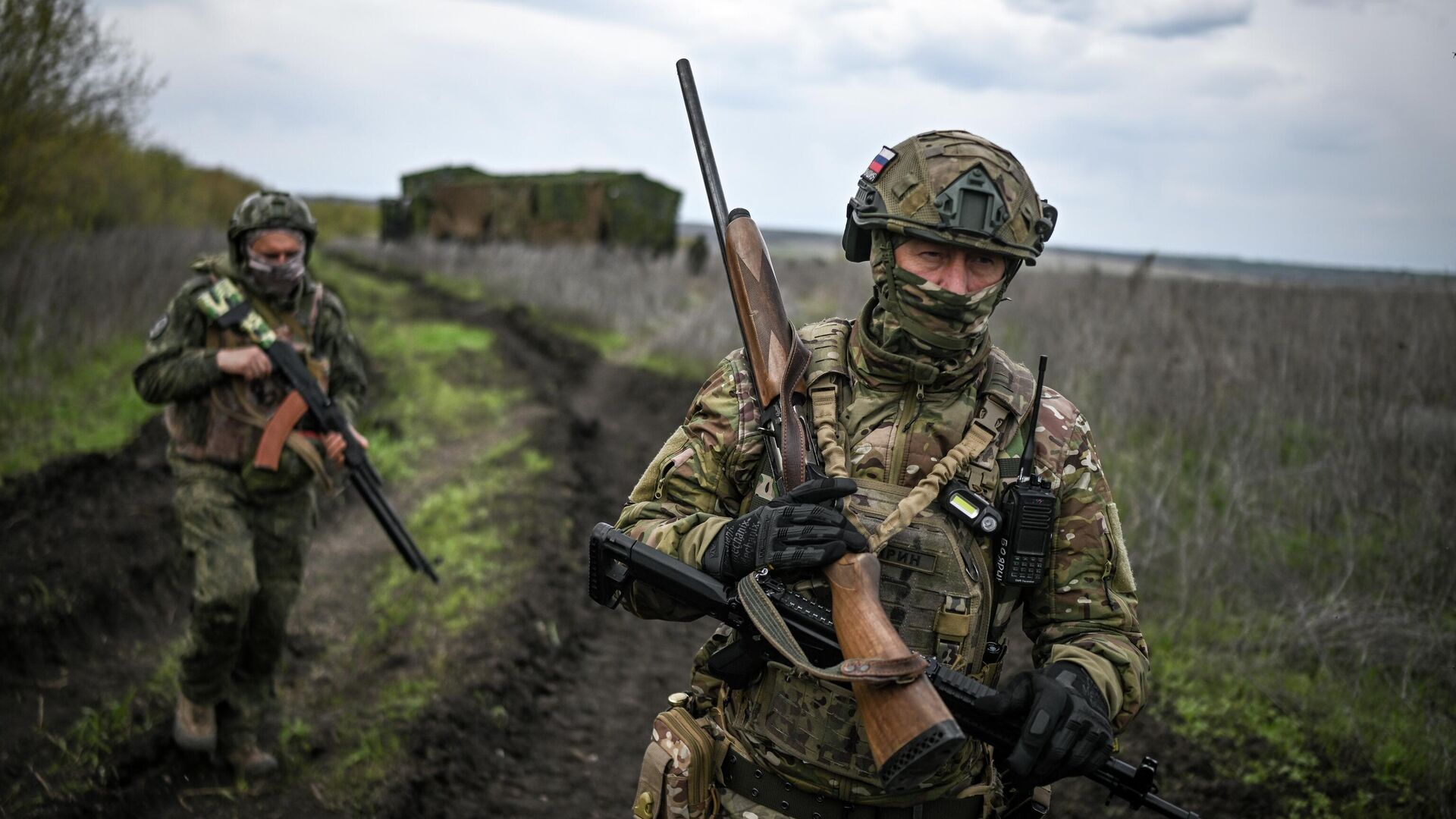 Боевая работа артиллеристов группировки войск Запад на Купянском участке фронта - РИА Новости, 1920, 27.04.2026