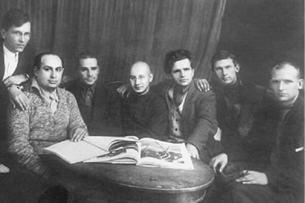 Члены Секретариата РАПП. Третий слева - Владимир Киршон, четвёртый - Леопольд Авербах, шестой - Александр Фадеев