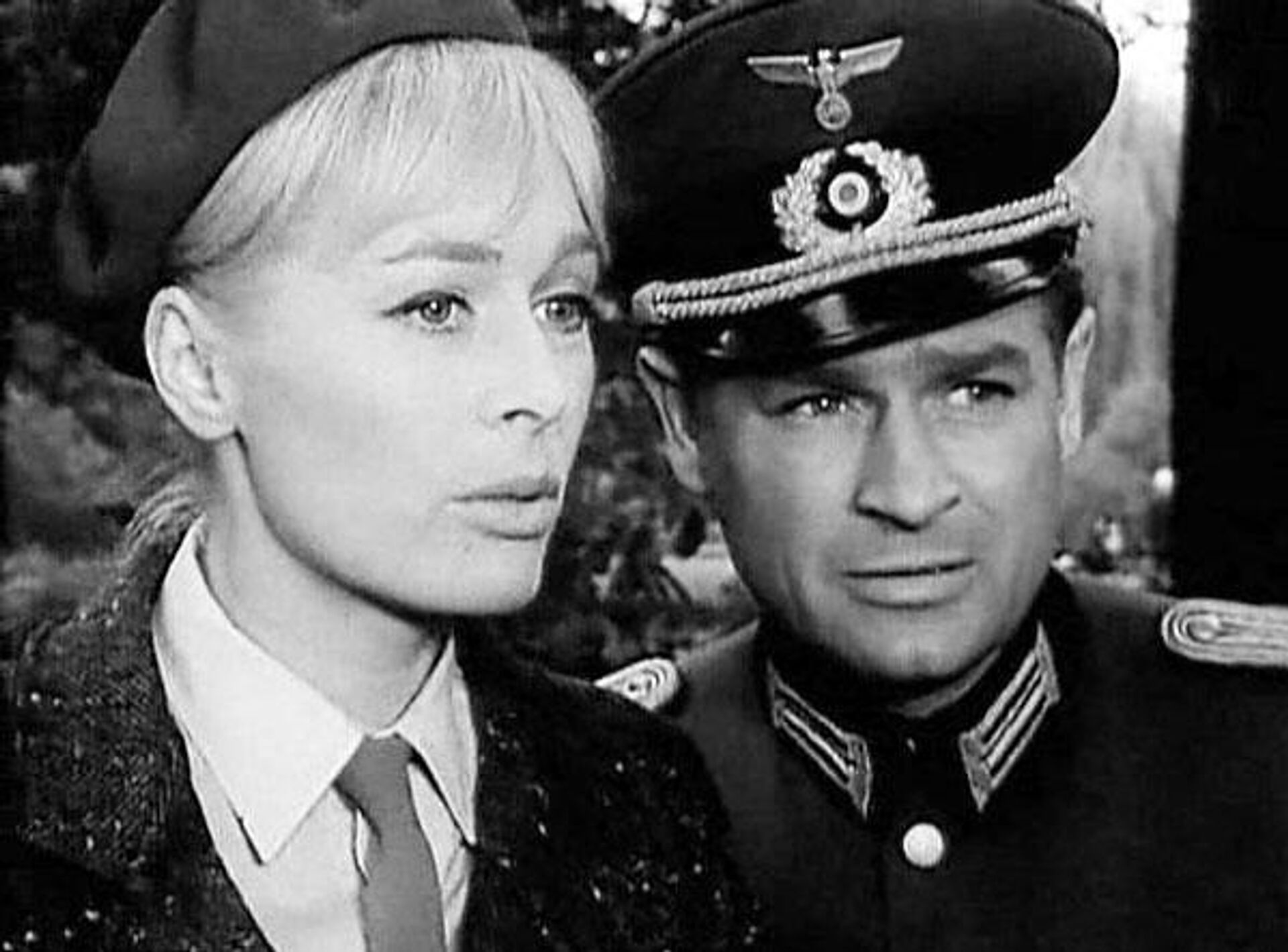 Ванда Коческая и Станислав Микульский. Кадр из фильма Ставка больше чем жизнь Ванда Коческая и Станислав Микульский. Кадр из фильма Ставка больше чем жизнь - РИА Новости, 1920, 10.05.2026