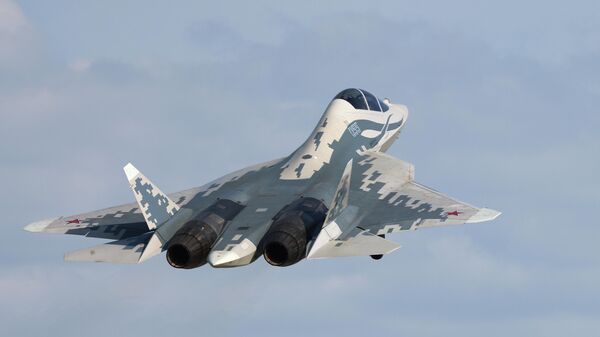Первый полет двухместной версии истребителя пятого поколения Су-57
