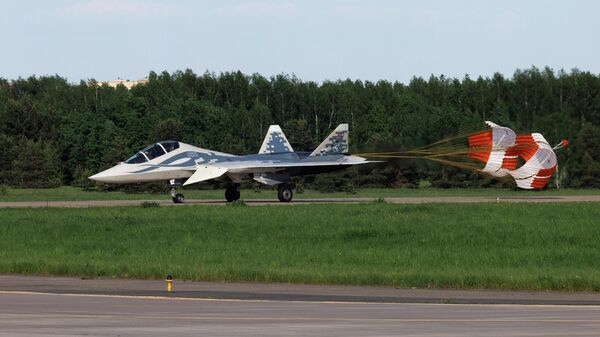 Первый полет двухместной версии истребителя пятого поколения Су-57
