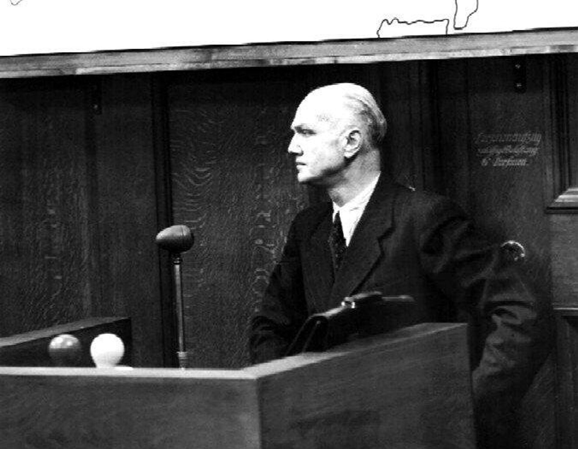 Офицер абвера Эрвин фон Лахузен во время Нюрнбергского трибунала Офицер абвера Эрвин фон Лахузен во время Нюрнбергского трибунала - РИА Новости, 1920, 24.05.2026