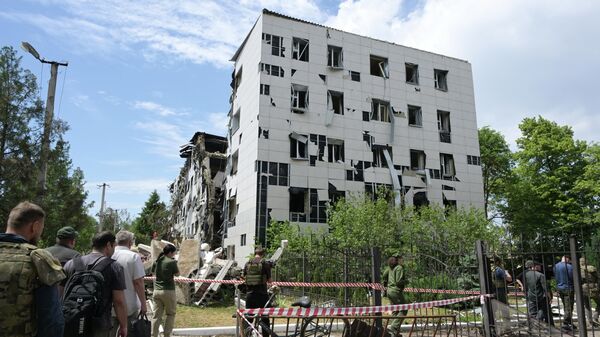Иностранные журналисты посетили Старобельск и Луганск