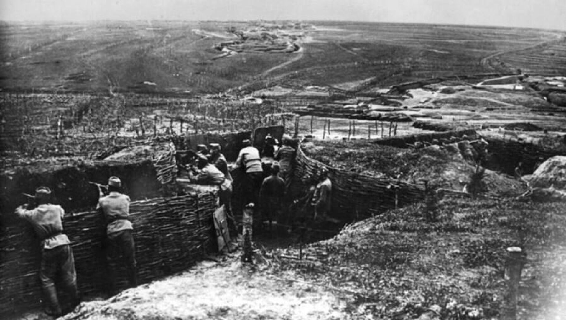 Австрийские позиции на направлении Брусиловского прорыва, 1916 год - РИА Новости, 1920, 26.05.2026